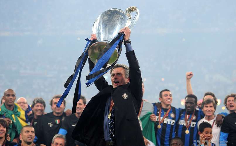 穆帅：希望4-2皇马能让批评者们尊重点，但千万别自杀/跳楼