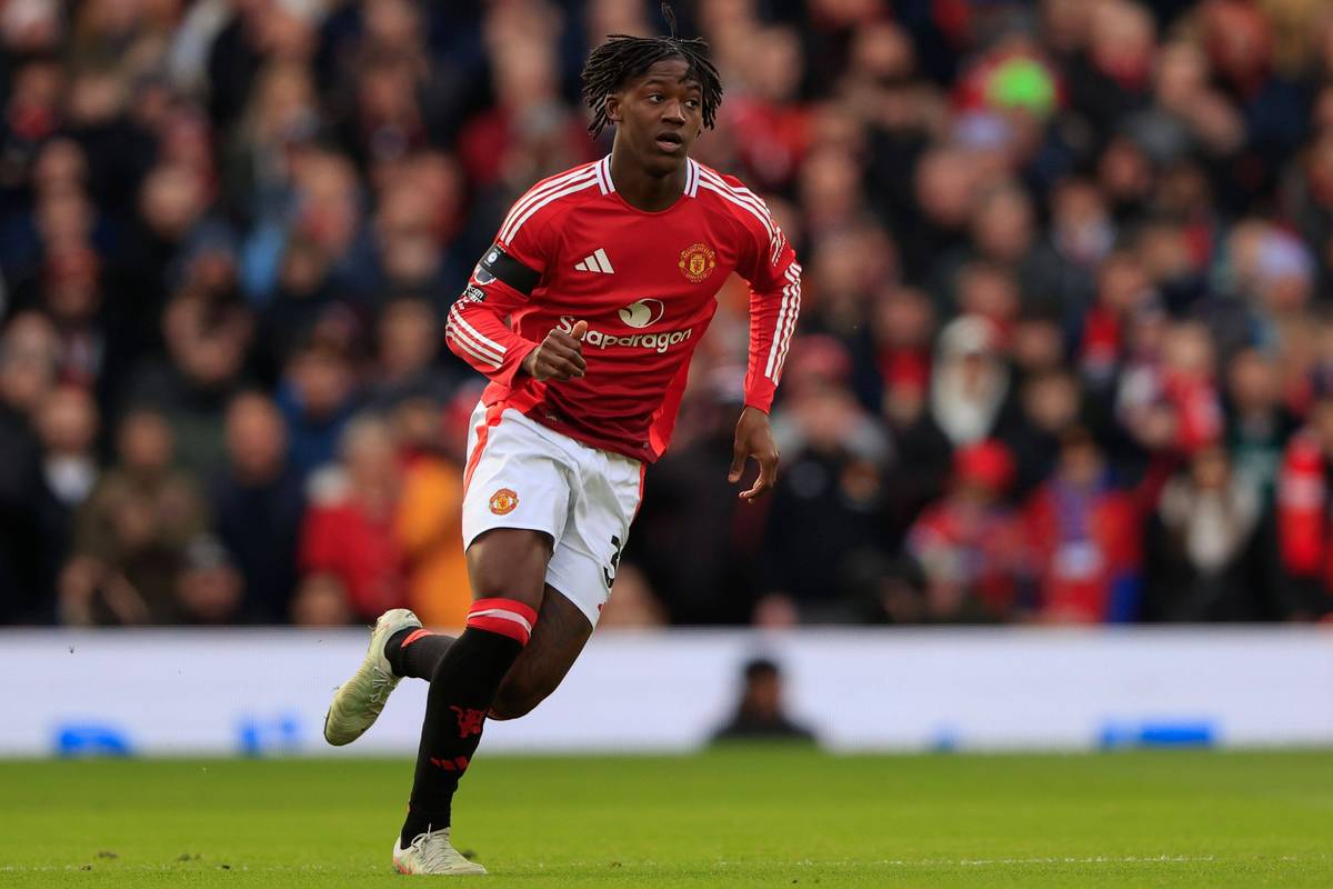 基恩：大家之前都劝梅努离开曼联，但他坚守并牢牢抓住机会